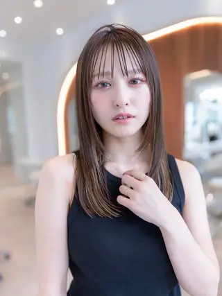 セミロング 韓国ヘア⭐︎髪質改善 io（イオ）のヘアスタイル