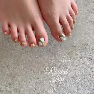 ネイル ネイルサロンラウンドトリップ所属・石江 実希のネイルデザイン