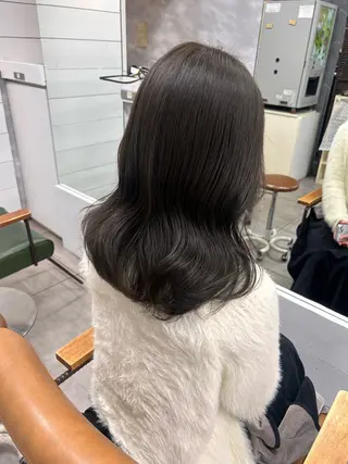 セミロング カラー ヘアアレンジ インナー×縮毛矯正 ピンクカラー澤井里菜のヘアスタイル