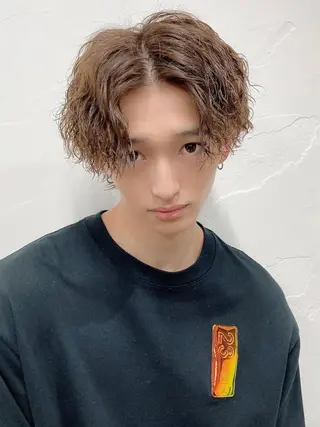 パーマ メンズ 表参道/原宿　美容師 『はづる』のヘアスタイル