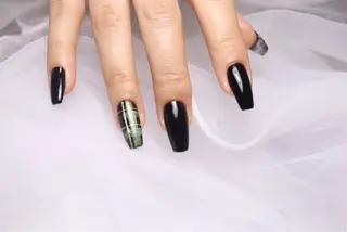 ネイル nailsalon Manina齋藤愛美のネイルデザイン