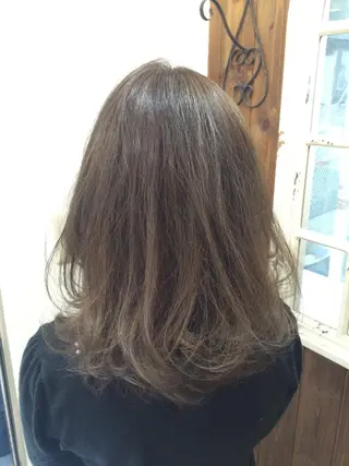 ミディアム セミロング カラー 境 健助のヘアスタイル