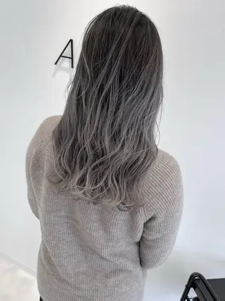 ロング ALLY/廣瀬 眞子のヘアスタイル