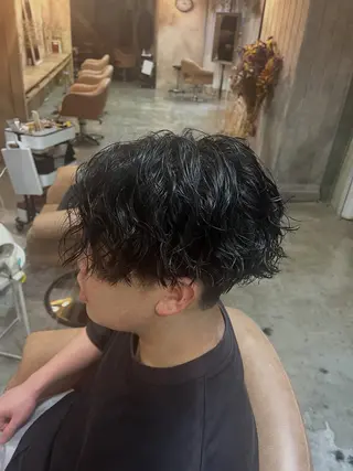 ミディアム パーマ 秋葉 玲唯のヘアスタイル