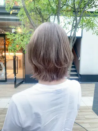 ショート カラー ヘアアレンジ yuka .のヘアスタイル