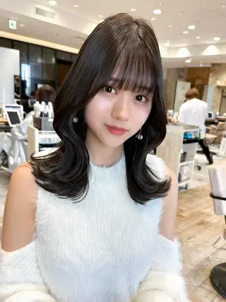 ミディアム カラー 顔周り/くびれヘア 韓国ヘア💕風間るなのヘアスタイル