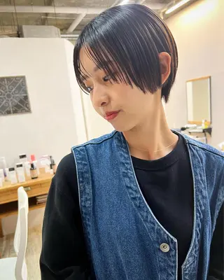 ショート テトネ タカシのヘアスタイル