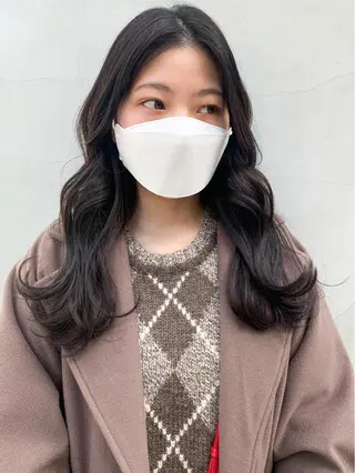 ロング カラー ヘアアレンジ yuka .のヘアスタイル