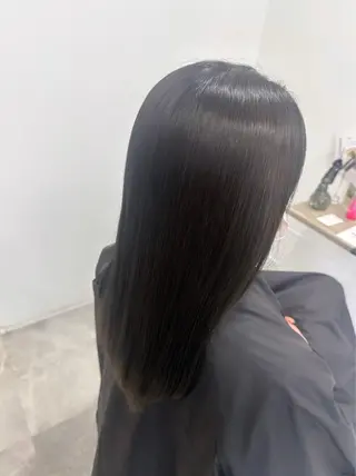 ロング 𝑴𝒐𝒓𝒊 /髪質改善/艶髪🖤のヘアスタイル