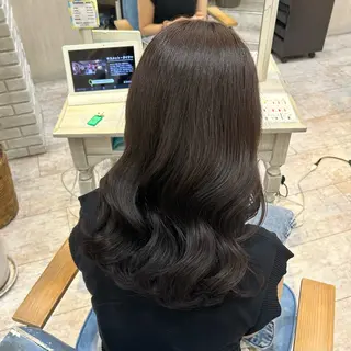 セミロング カラー 🫧透け感⋆艶髪💎 山口アヤカのヘアスタイル