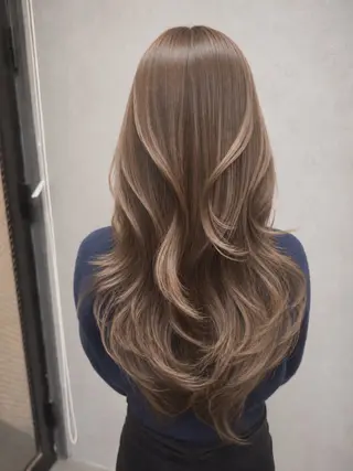 ロング カラー AIRI layer cut hairのヘアスタイル