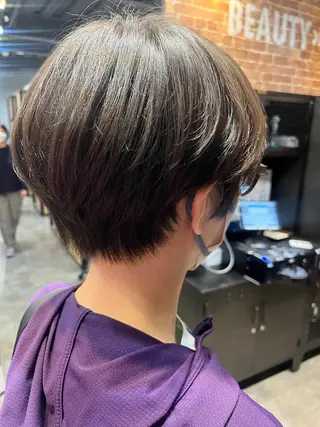 ショート カラー パーマ ヘアアレンジ メンズ キッズ ネイル マツエク・マツパ アイブロウ 久木原 ゆりのヘアスタイル