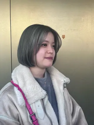 ショート カラー 産休の為お休みです! 小島凜のヘアスタイル