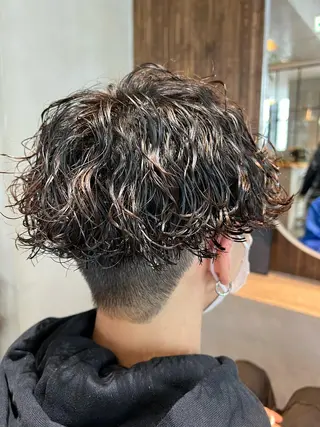 ショート パーマ メンズ 波巻きスパイラルパー マ/シャドウパーマ駿のヘアスタイル