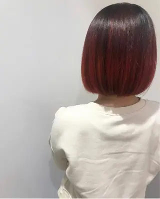 カラー ヘアアレンジ ネイル 福壽 優奈のヘアスタイル