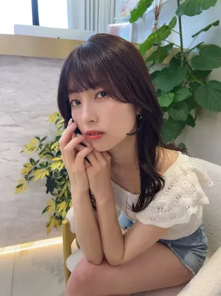 セミロング カラー 佐合 梨花 / ｅａｕ〈オー〉のヘアスタイル