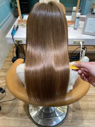 セミロング 縮毛矯正 髪質改善 韓国風レイヤー 吉田のヘアスタイル