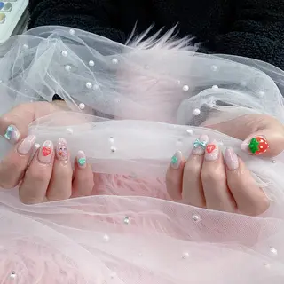 ネイル パーツ全部¥110 サロンミミのネイルデザイン