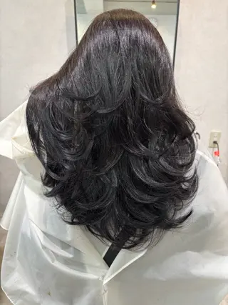 セミロング 心斎橋/海外レイヤー 募集中三好玲奈のヘアスタイル