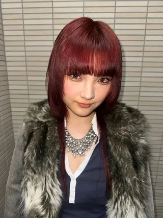 ミディアム ハイトーン🫀 デザイン🪐yumeのヘアスタイル