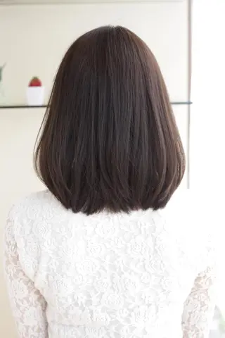 ミディアム カラー タジマ ヤスヒサのヘアスタイル