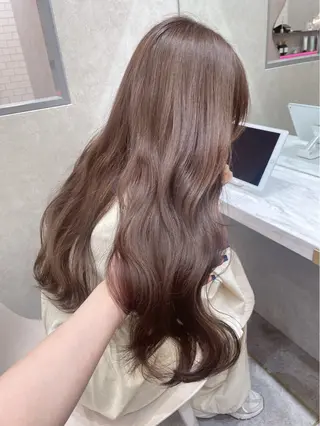 ロング カラー yui🎀ブリーチ なしベージュ／博多のヘアスタイル