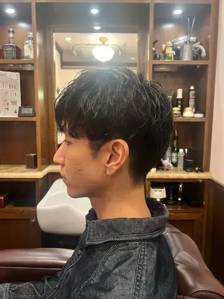 ミディアム 秋山 琳太のヘアスタイル