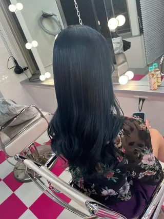 ロング カラー ELU.☁️ ARIのヘアスタイル