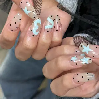 ミディアム y's beauty 広島店のネイルデザイン
