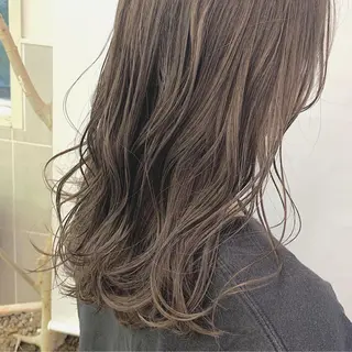 セミロング カラー 佐藤 梨里花 ❤︎のヘアスタイル