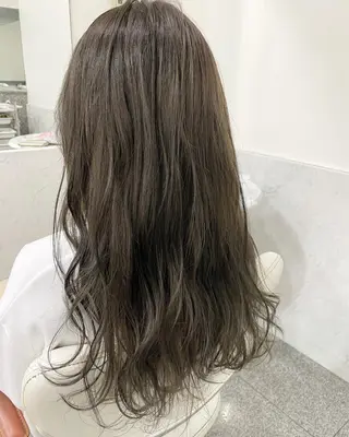 セミロング カラー MERu/高橋裕之 /レイヤー/艶カラーのヘアスタイル