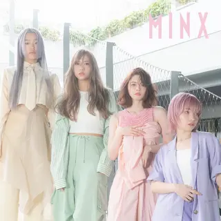 MINX 井上 ヨウ 艶髪カラー/レイヤーのヘアスタイル