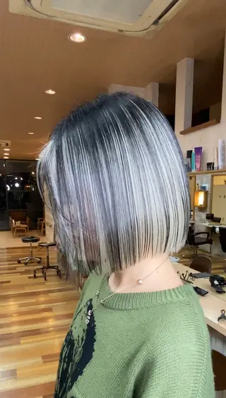 ミディアム ウエチ シオミ 金沢文庫のヘアスタイル