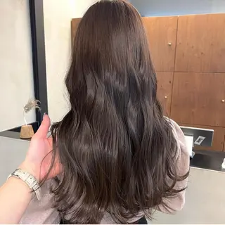 ロング カラー パーマ ヘアアレンジ メンズ キッズ ネイル マツエク・マツパ アイブロウ 前川 朋香のヘアスタイル