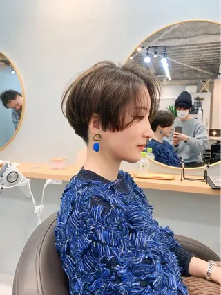 ショート カラー 前田 健太のヘアスタイル