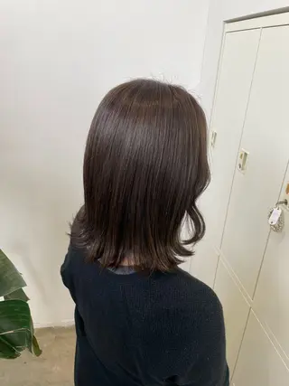 ミディアム カラー 吉川 莉央のヘアスタイル