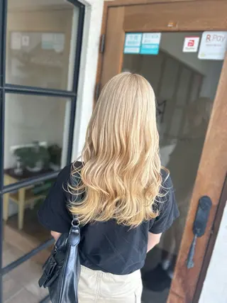 ロング カラー 井上 花音のヘアスタイル