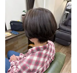 ショート カラー 安松 莉那のヘアスタイル