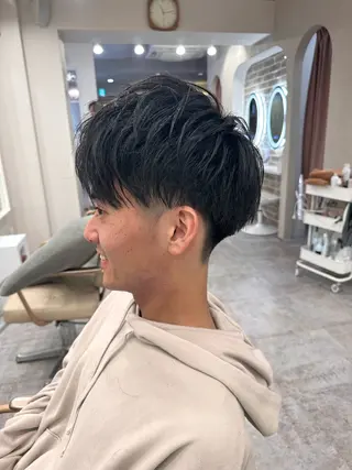 ショート ボブ、レイヤー、 ハイトーン、古淵のヘアスタイル