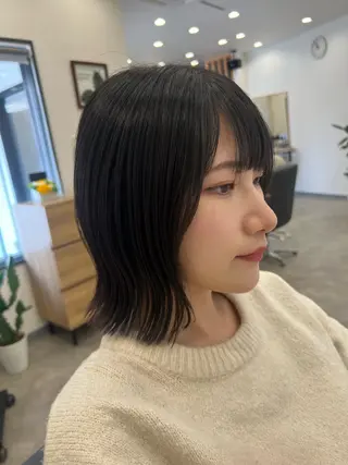 ミディアム 疋田 伽菜子のヘアスタイル