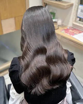 ロング レイヤー/顔周り/透 明感カラー/うる艶のヘアスタイル