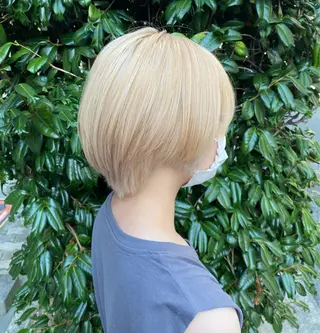 ショート カラー マンツーマン女性 美容師 奏のヘアスタイル