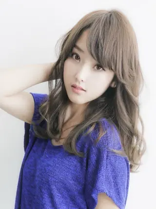 セミロング 髙橋 紗来のヘアスタイル