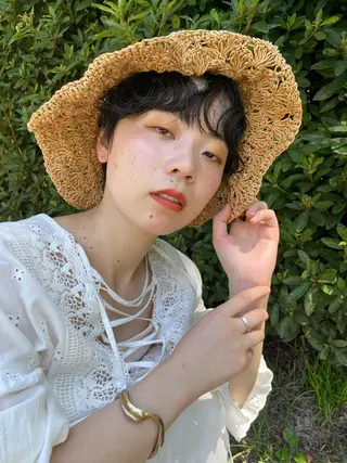 ショート パーマ 犬塚 梨花のヘアスタイル