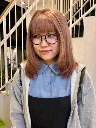 ミディアム カラー レイヤーボブ🎵 ブリーチ/りりのヘアスタイル