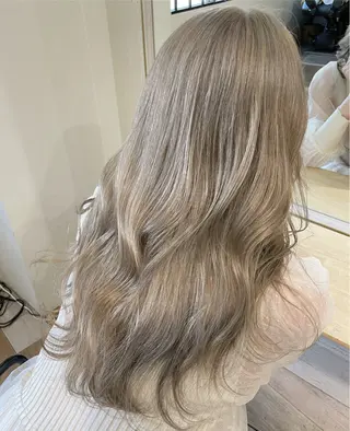 ロング カラー 🌈デザインヘア職人 Kaede🌈のヘアスタイル