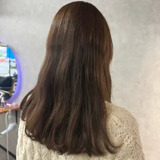 セミロング カラー ’Flower’ AYAKAのヘアスタイル