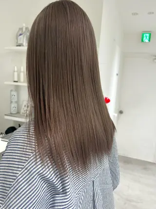 カラー okumura makiのヘアスタイル