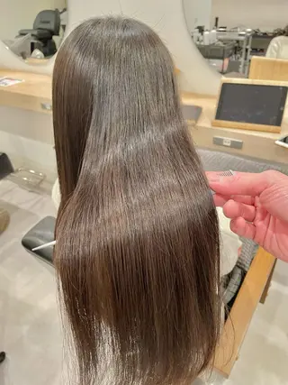 ロング 福井 茉菜美のヘアスタイル