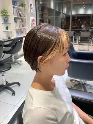 ショート カラー 透明感カラー 板橋　島村美咲のヘアスタイル